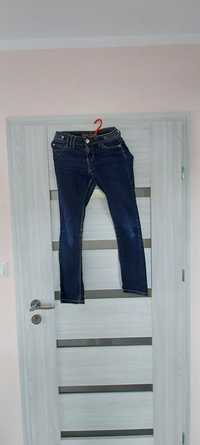 Spodnie jeansowe dżinsowe dziny 152cm YD skinny