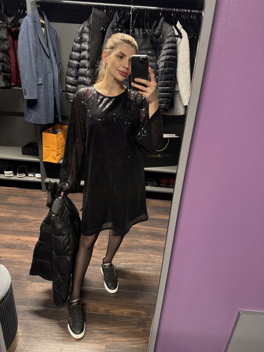 Платье в паетках М