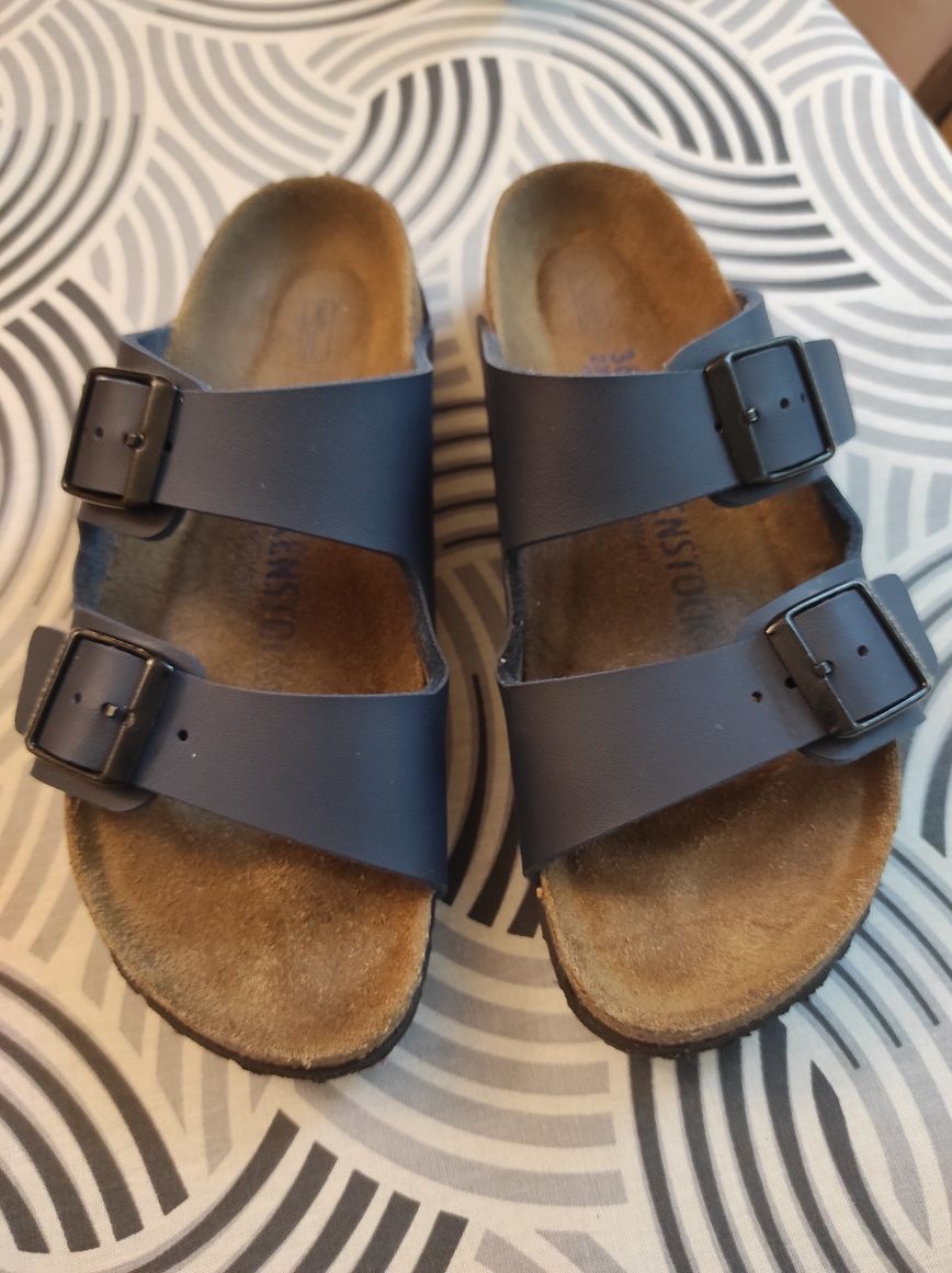 Босоніжки, сандалі шкіряні BIRKENSTOCK  36 р 23 см