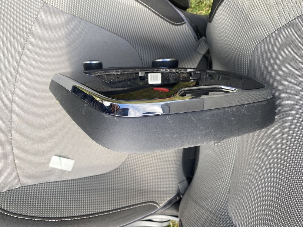 Ramka radia renault captur l