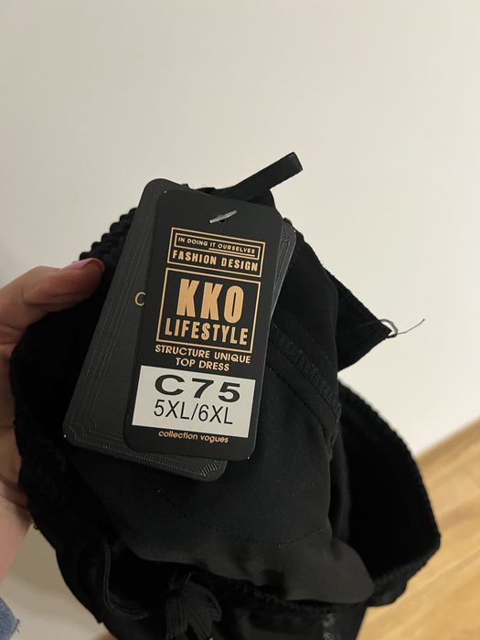 Sprzedam nowe (z metką) spodnie czarne w rozmiarze 5XL/6XL