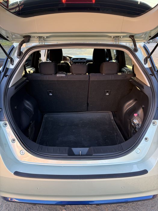 Nissan leaf 2018 р.