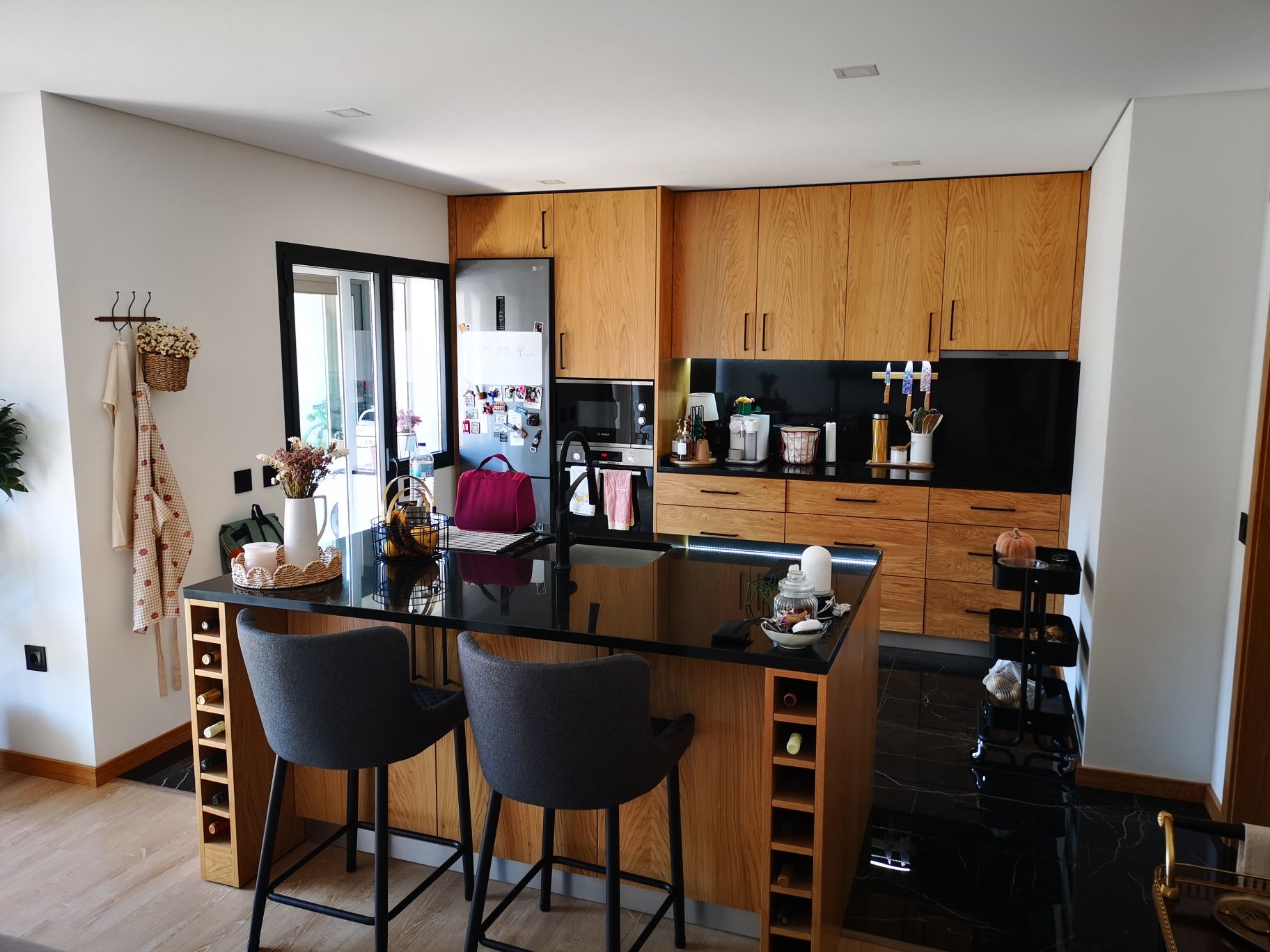 Vendo apartamento T3 em Creixomil, como novo, completamente restaurado