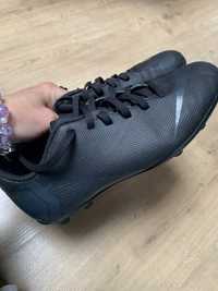 Buty piłkarskie korki Nike Mercurial 38,5