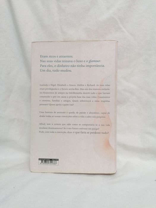 Livro: Escândalo