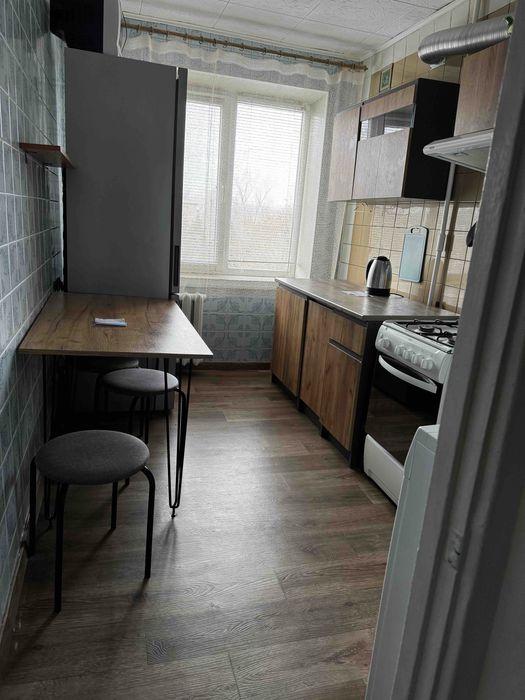 Сдам 2 комнатную квартиру на Касиора  Левый берег!