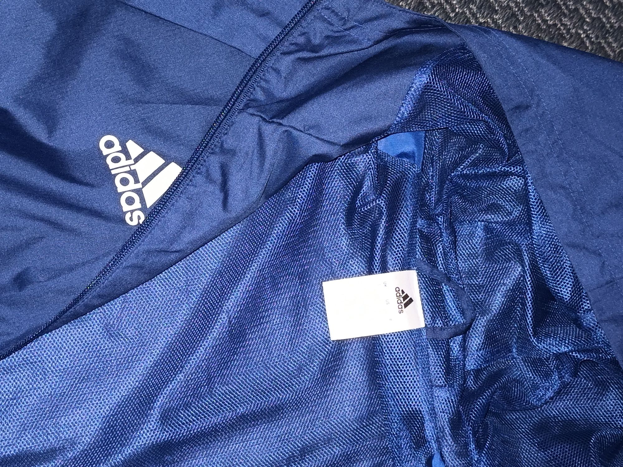 Casaco impermeável homem Adidas