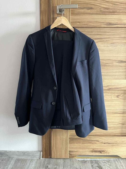 Garnitur Giacomo Conti  slim fit rozm.46