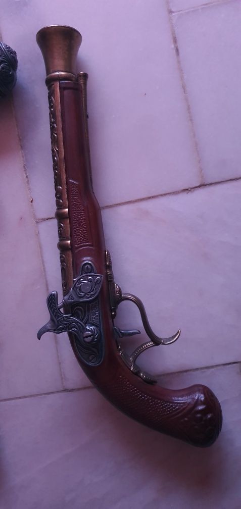 Armas decorativas