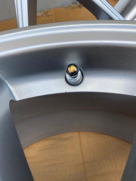 Диски різноширокі R20 5x130 Porsche Cayenne