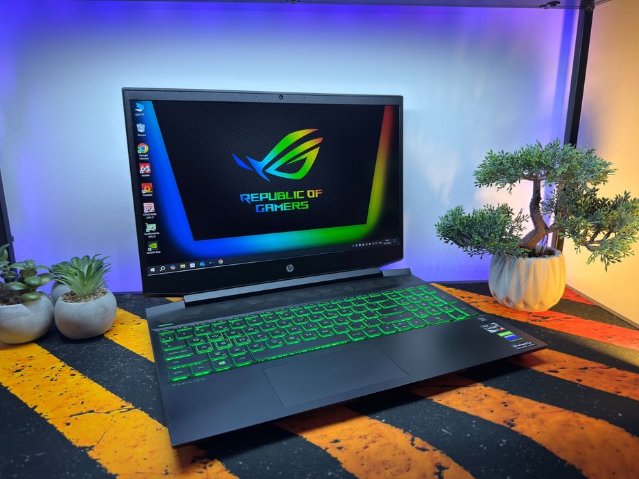 HP Pavilion, rtx3050, ryzen 5, 144 hz