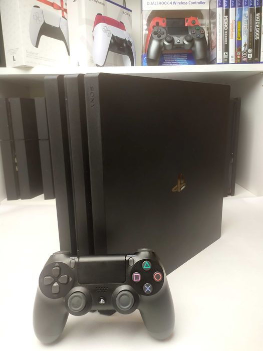 Konsola Sony Playstation 4 PRO 7216 (cicha) Pad GWARANCJA PS4