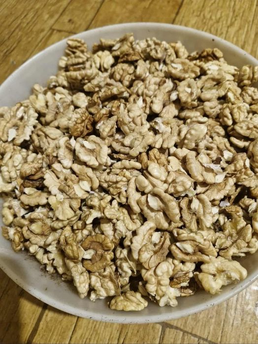 Sprzedam orzechy włoskie tegoroczne