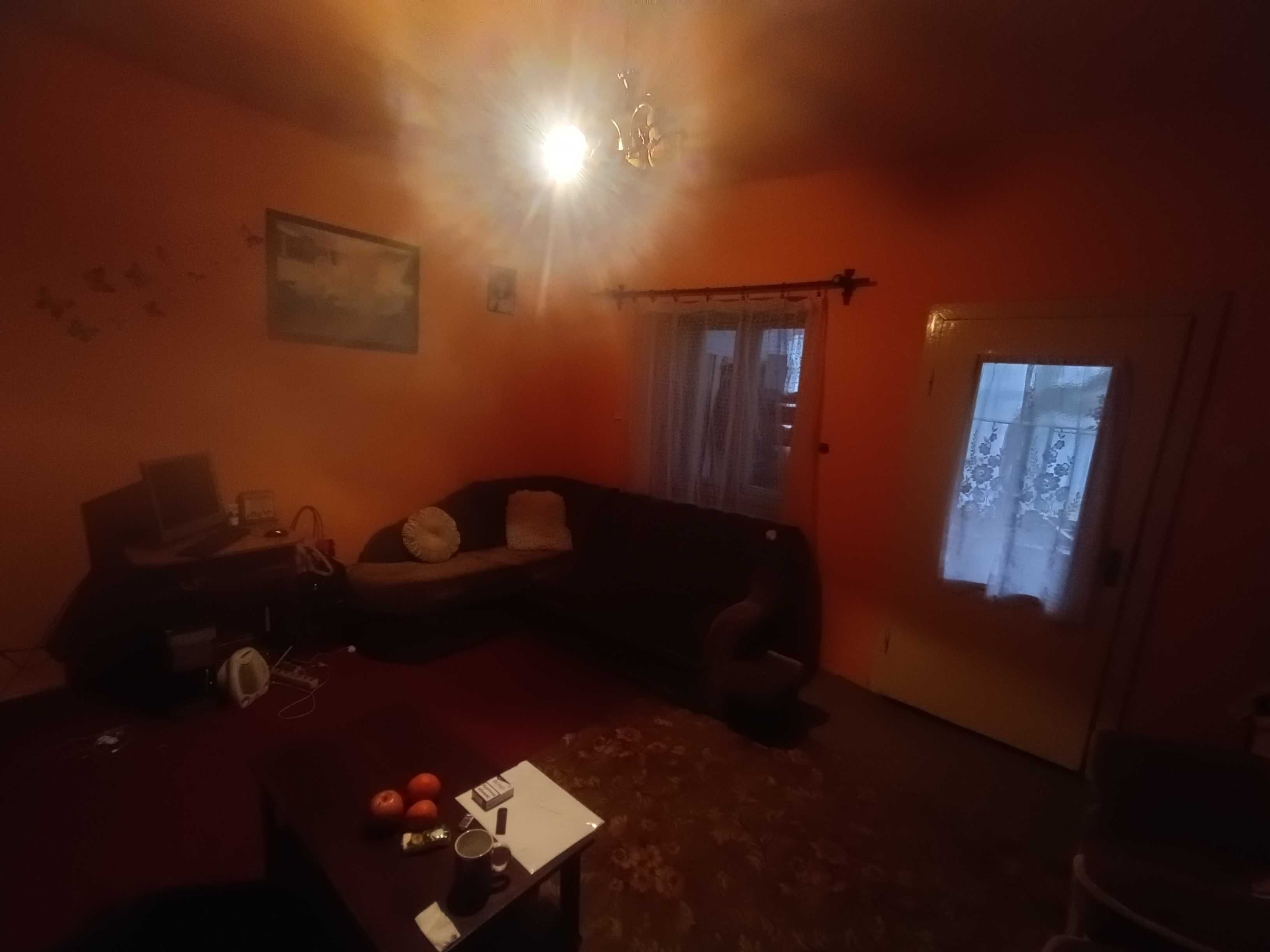 ТЕРМІНОВО продаж 2х кімнатної КВАРТИРИ біля БАСЕЙНУ та ЦЕНТРУ Берегова