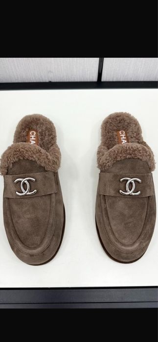 Klapki z futerkiem damskie