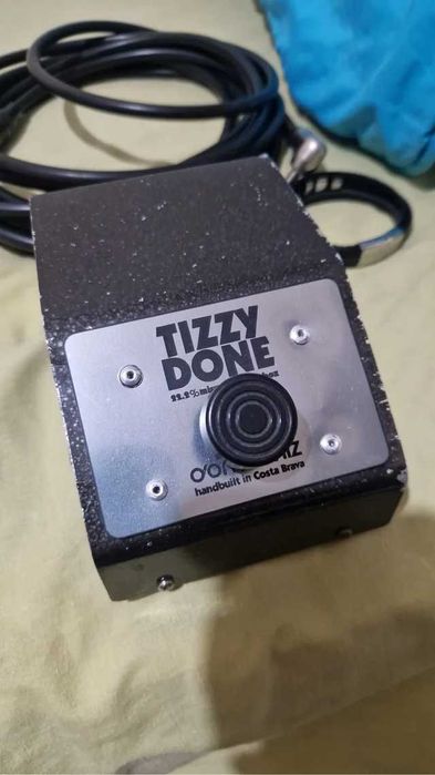 Pedal fuzz Don Poniz Tizzy Done – Réplica Elka Dizzy Tone 1969