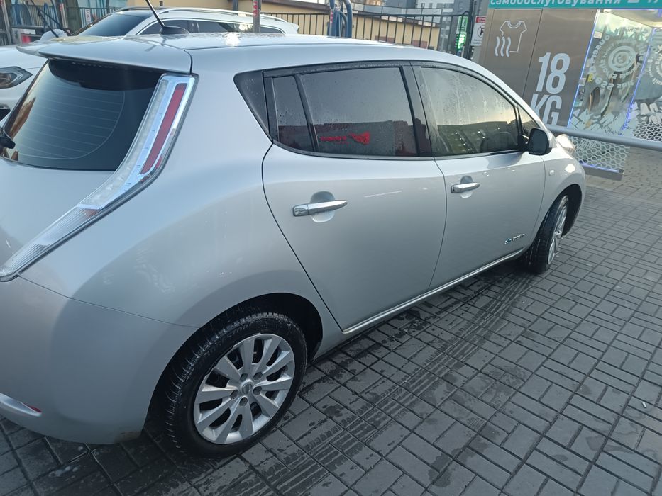 Nissan leaf, ніссан ліф 1, електромобіль