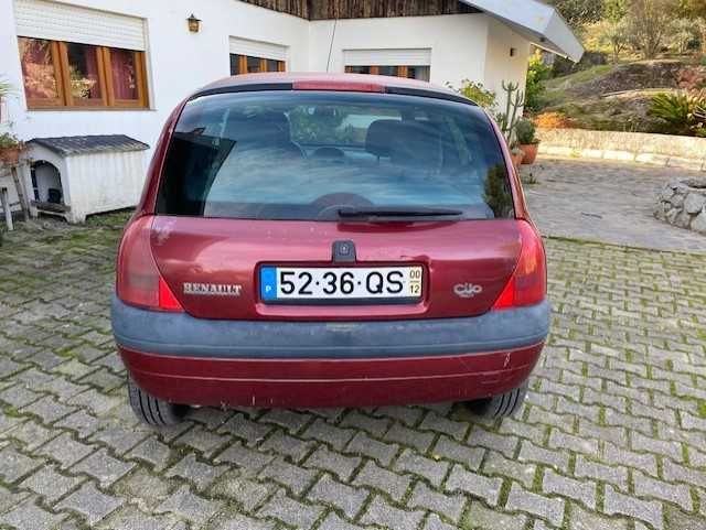 Renault Clio RXE 1.2 3P 2000