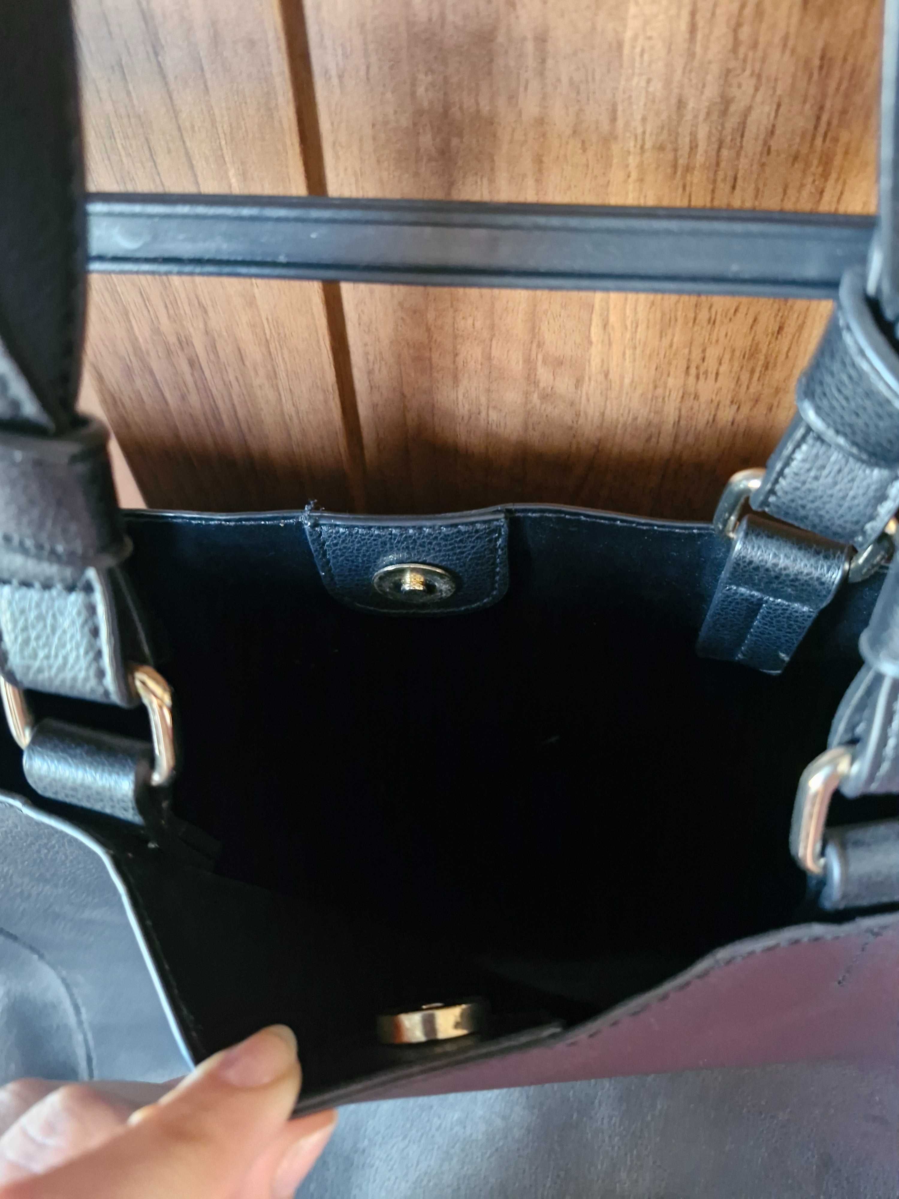 Torebka czarna na ramię shopper Pull&Bear