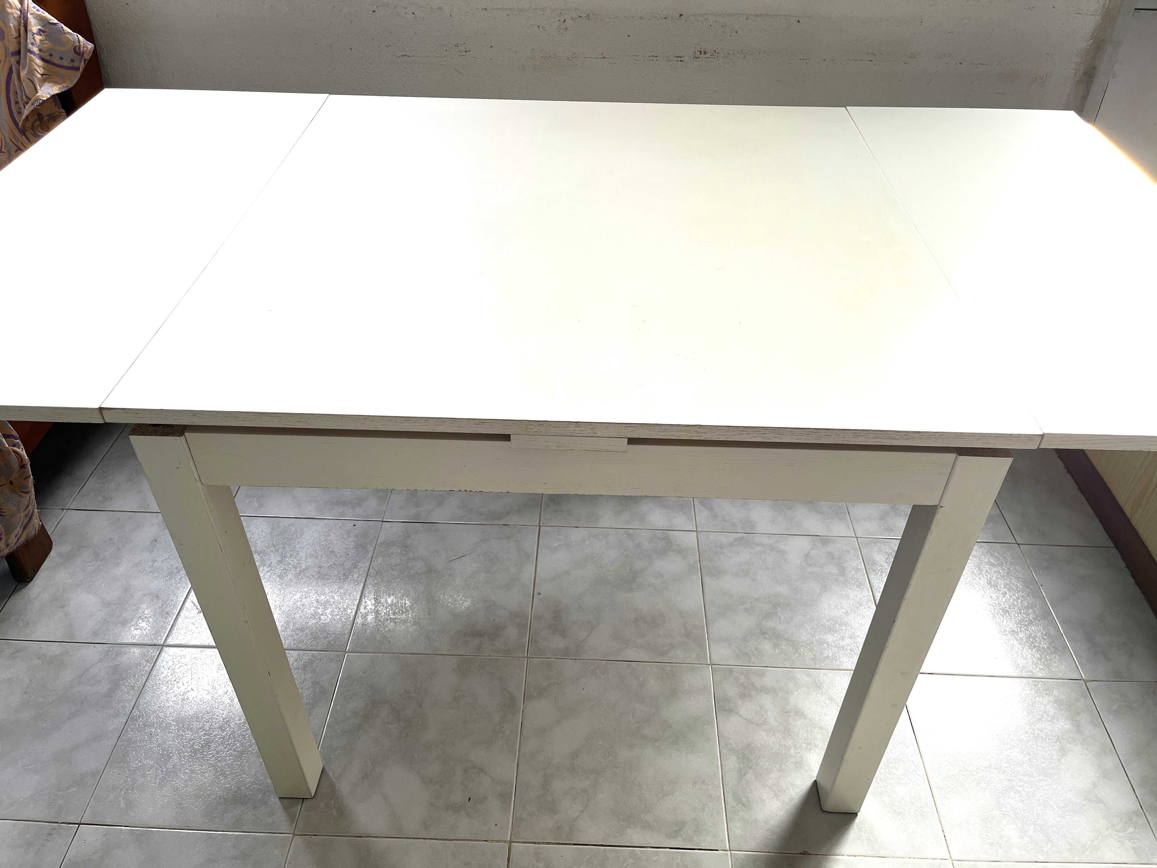 Mesa Branca Extensível (90/170x90cm)