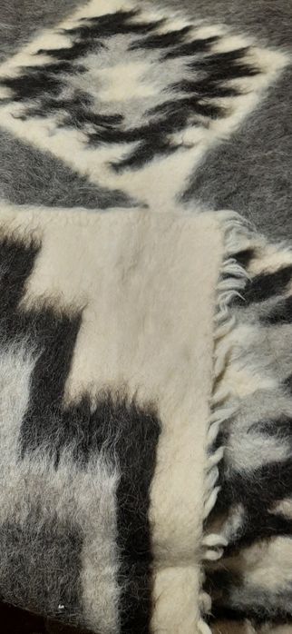 Натуральна вовняна ковдра ручної роботи