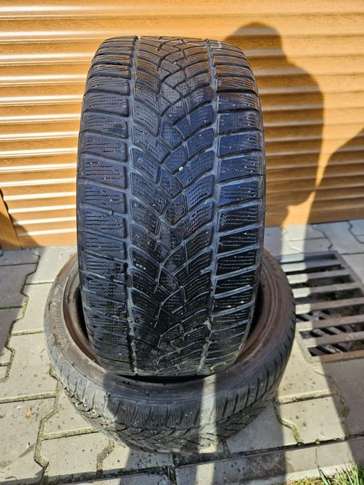 Opony zimowe Goodyear 225/40R18