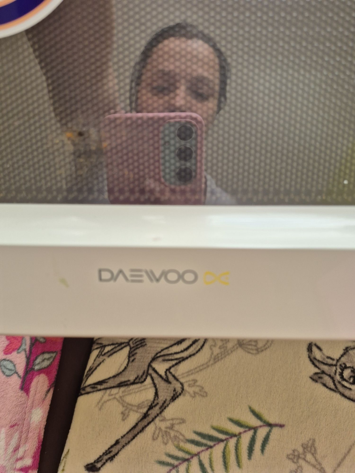 Mikrofalowa kuchenka Daevoo