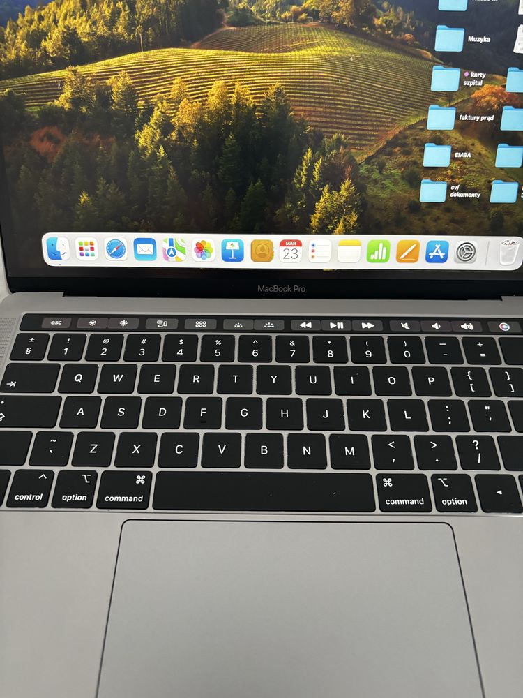 MacBook Pro 13-inch, 2019,Two Thunderbolt 3 port