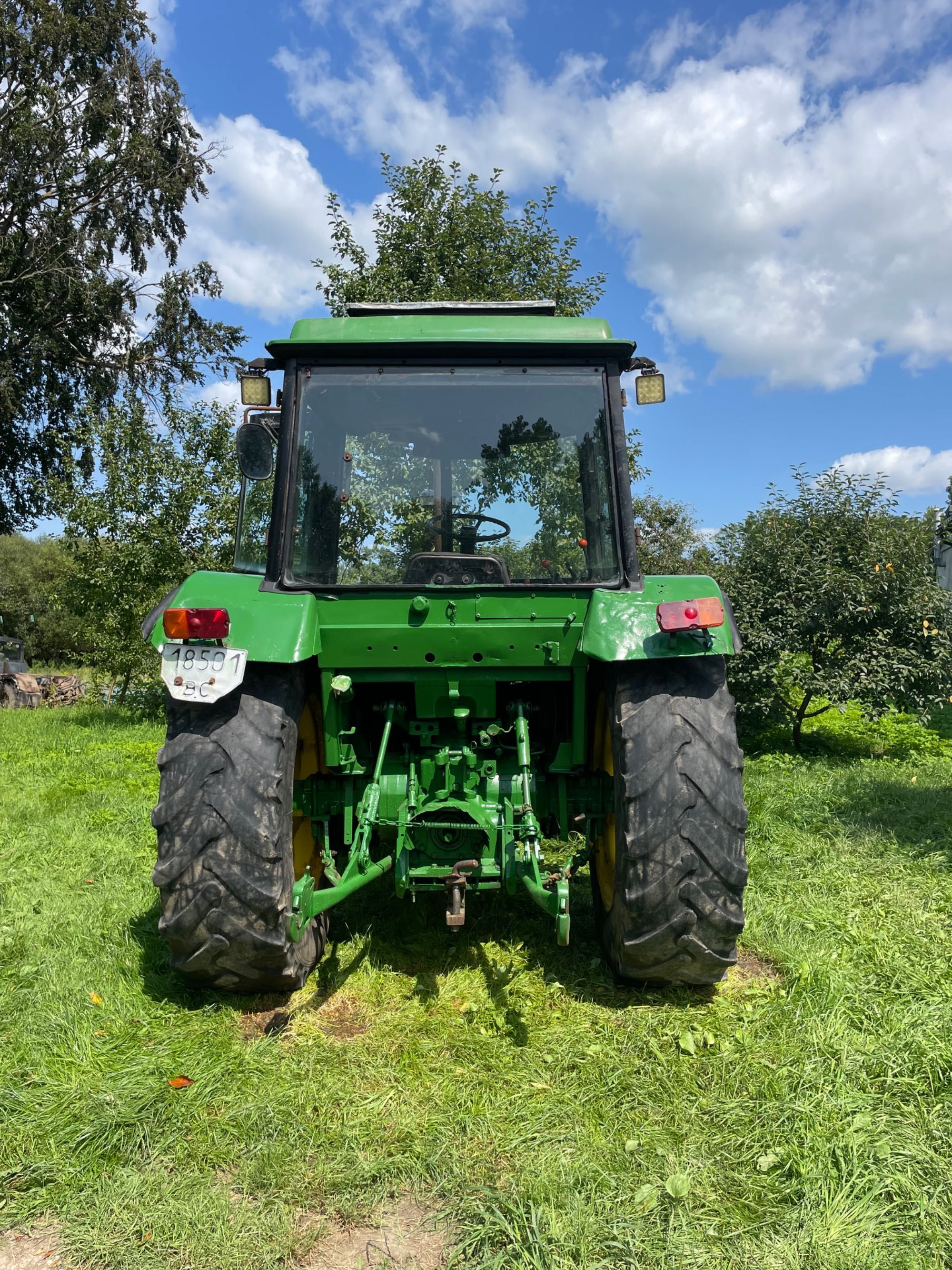 Трактор John Deere 2140