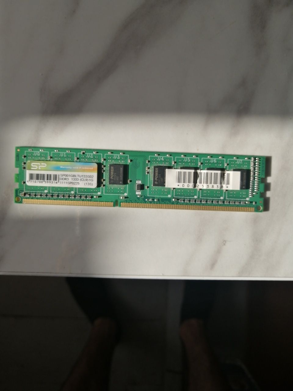 Продам Оперативну память SP на 1 гб ddr3