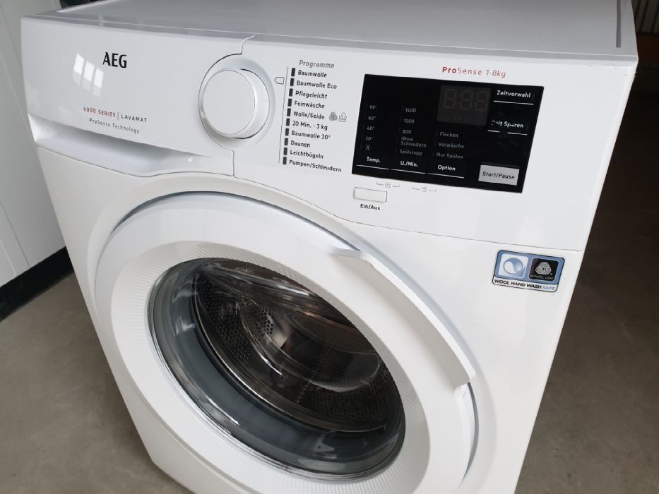 Пральна/стиральная/машина AEG lavamat 6000 Series ProSense 8 KG