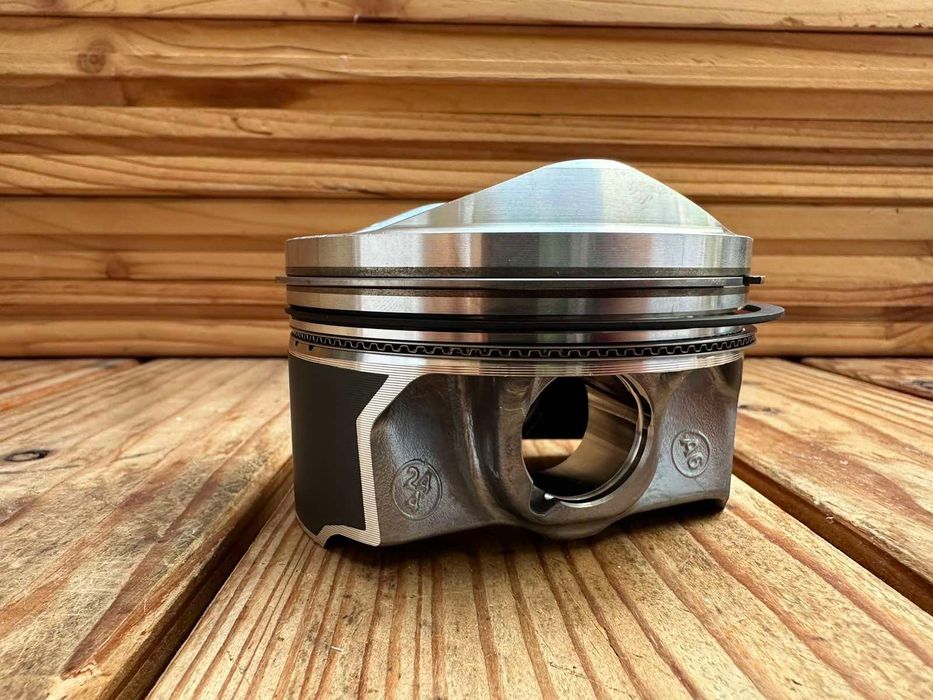 Поршень Audi 3.0 Tfsi CRE