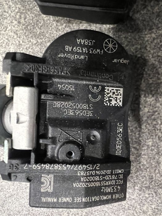 LR066378 Land Rover датчик давления воздуха в шинах