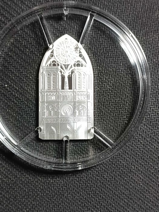 Moneta srebrna 10 euro okolicznościowa Katedra Notre-Dame de Paris