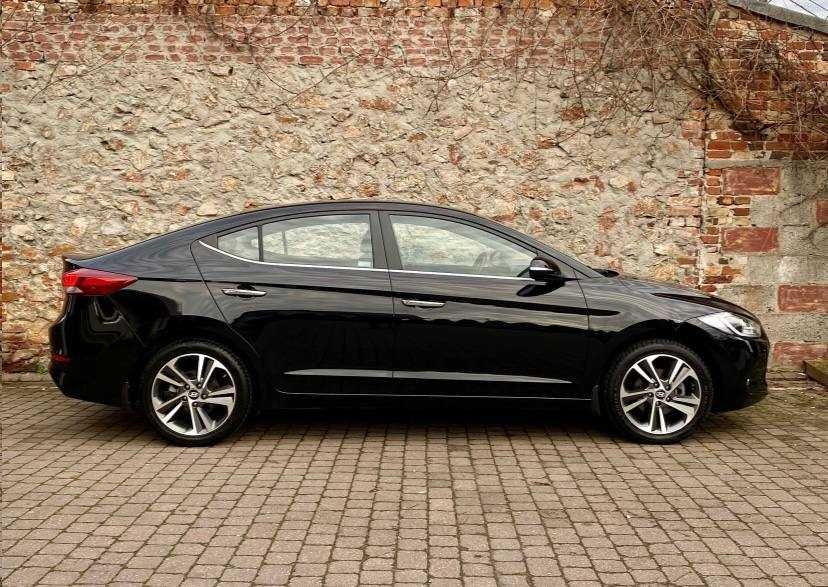 Hyundai Elantra 2017 року
