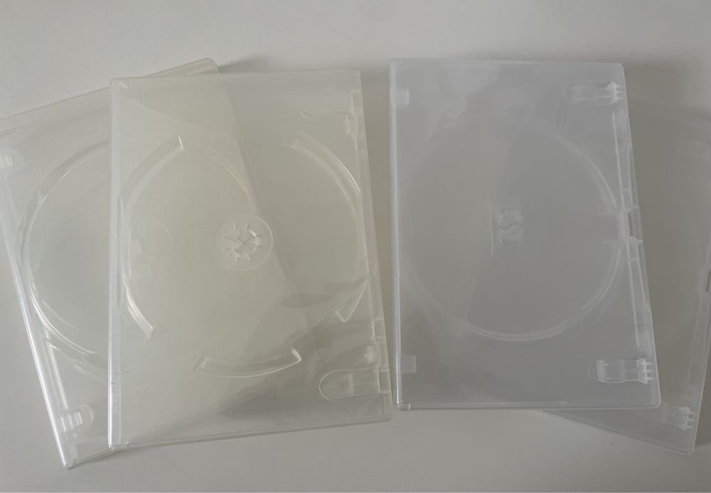 Etui plastikowe na płyty CD