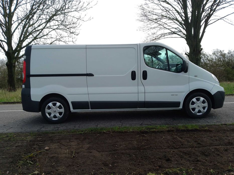 Renault Trafic Long 2.0dci