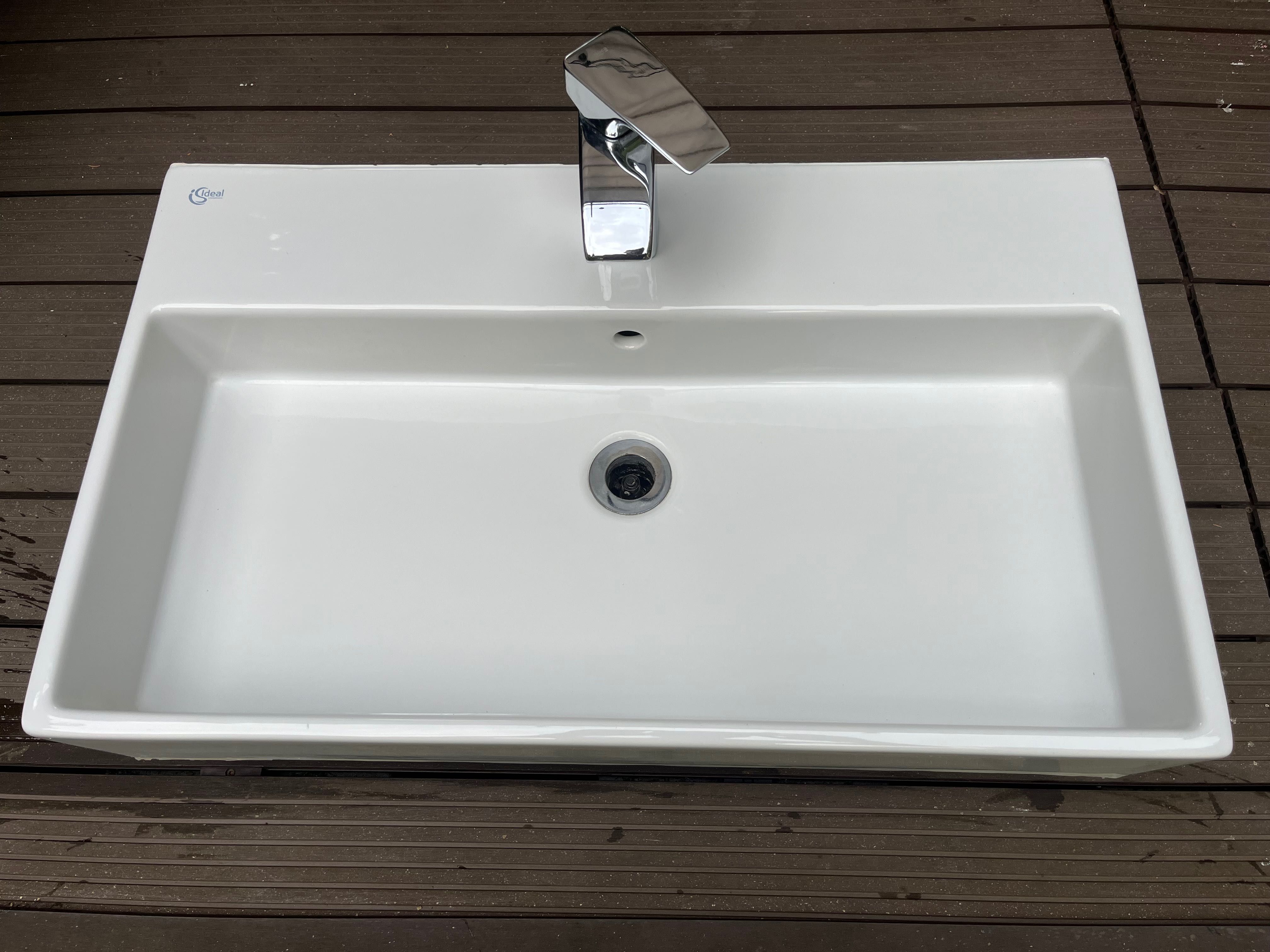 Umywalka nablatowa, prostokątna 70 cm