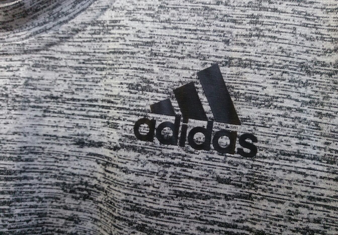 Оригінал Adidas Gradiens як нова спортивна футболка майка