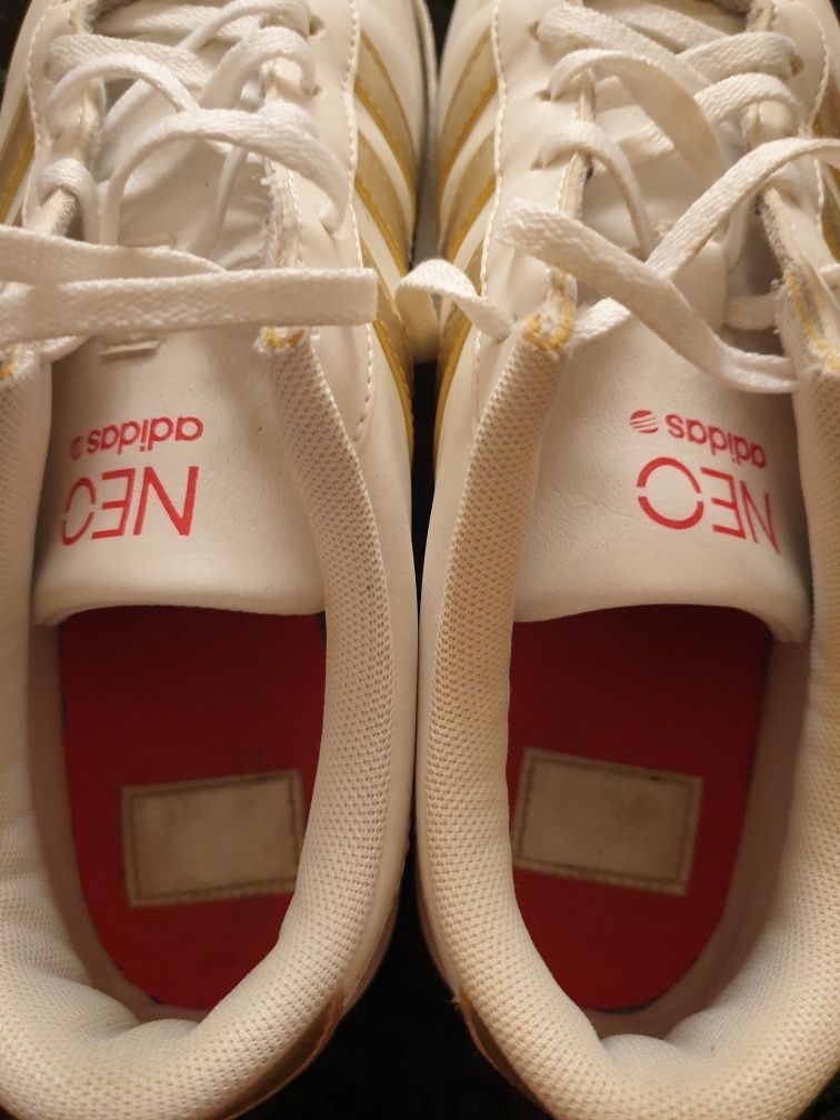 Ténis 38 adidas cor branco