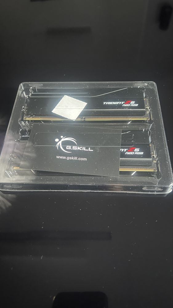 Pamięć RAM G.SKILL Trident Z5 neo RGB 32GB DDR5 6400 CL32