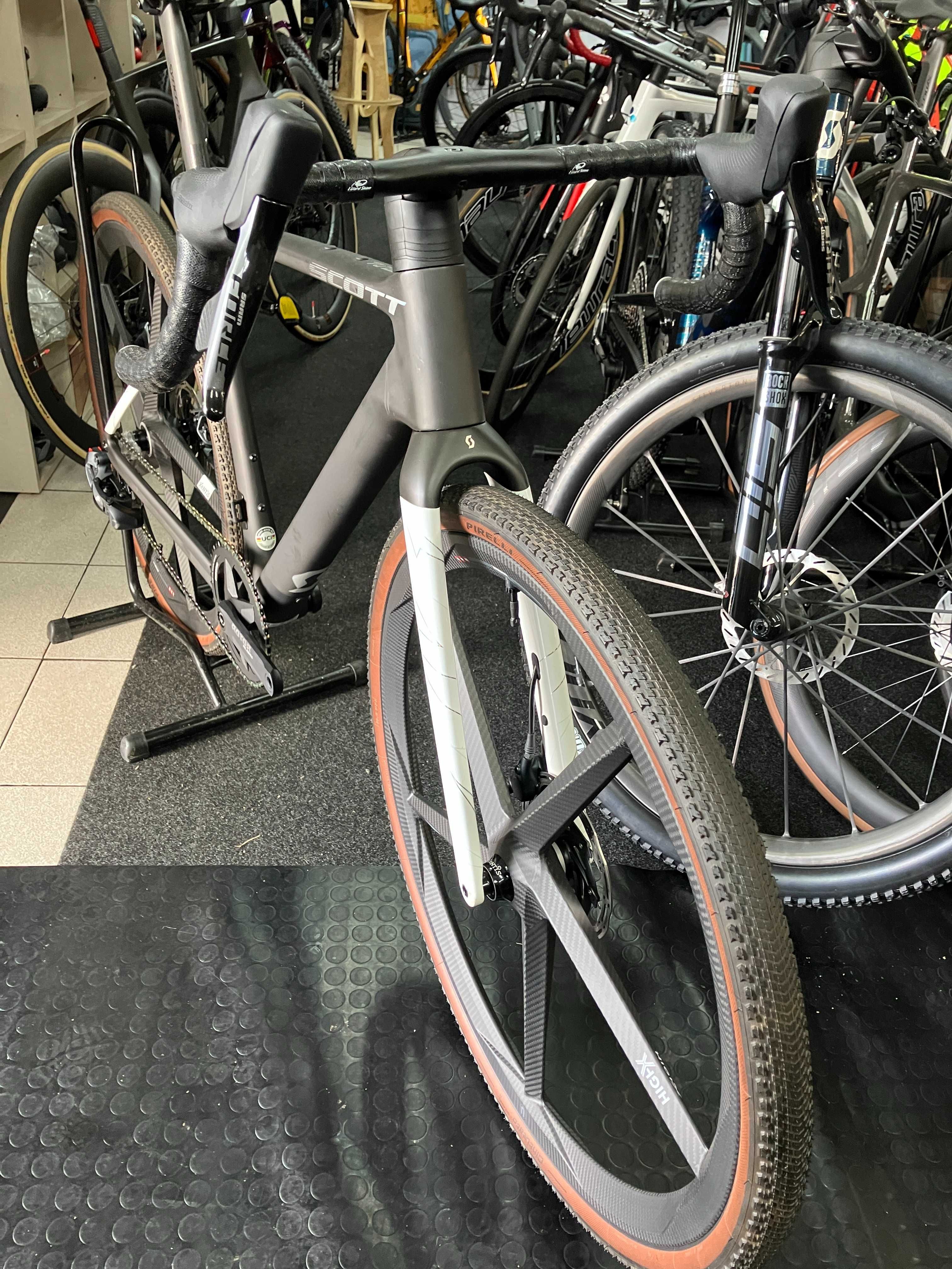 SCOTT ADDICT GRAVEL TUNED