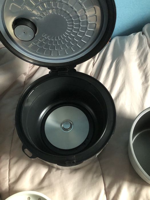 Мультиварка 6 літрів 800грн