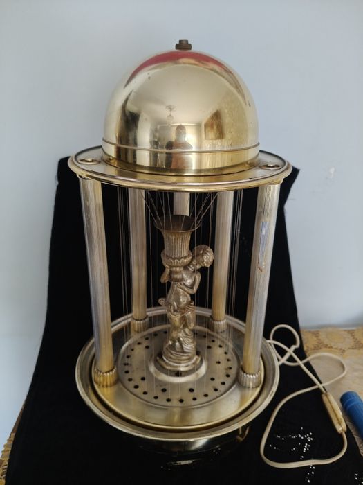 Вінтажна лампа з ефектом дощу