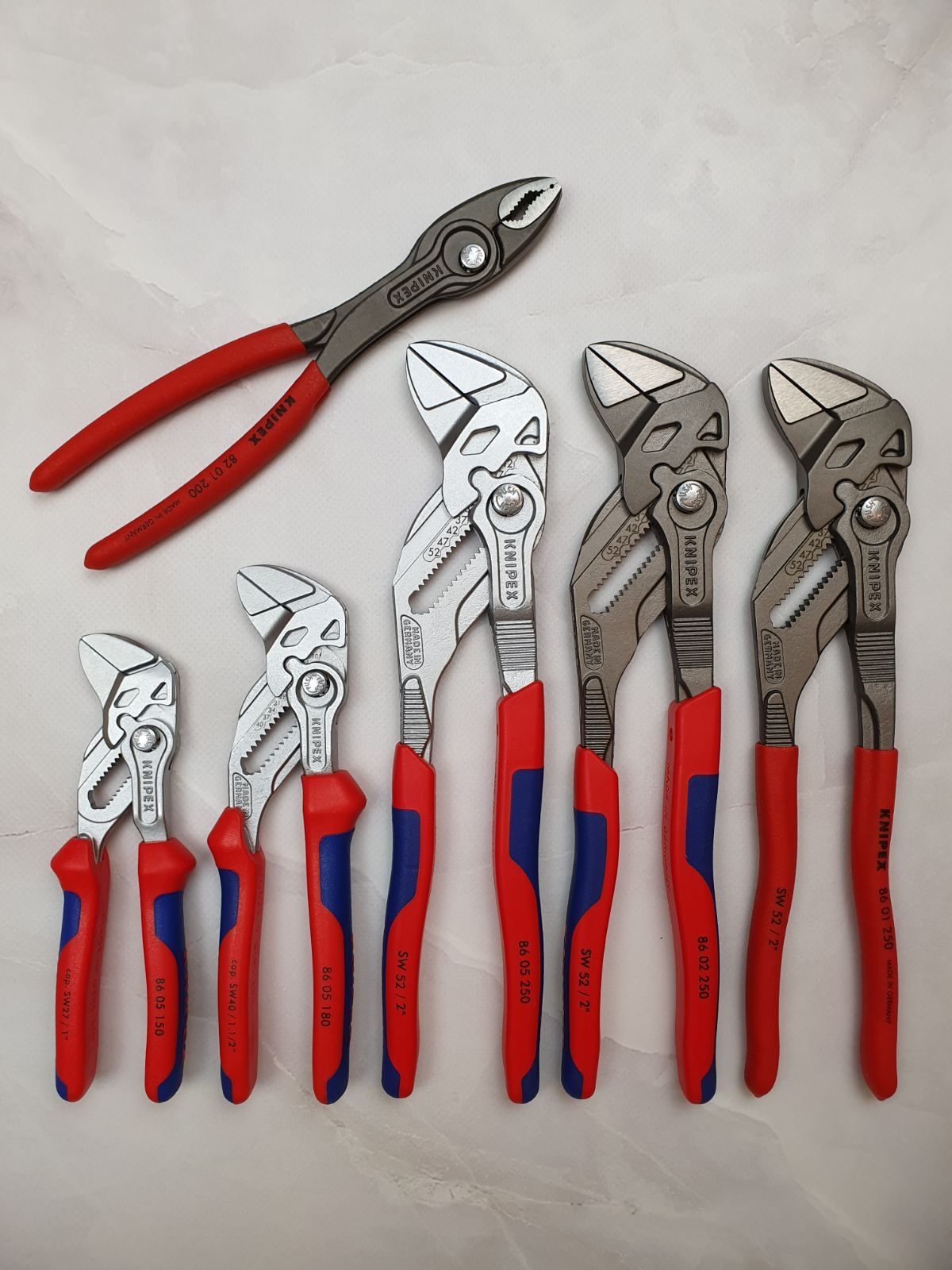 Клещи переставные- гаечный ключ  Knipex. Cантехнические клещи Cobra.