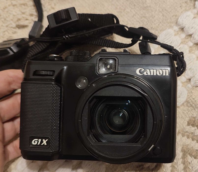 Aparat cyfrowy Canon PowerShot G1X akcesoria bateria, ładowarka, karta