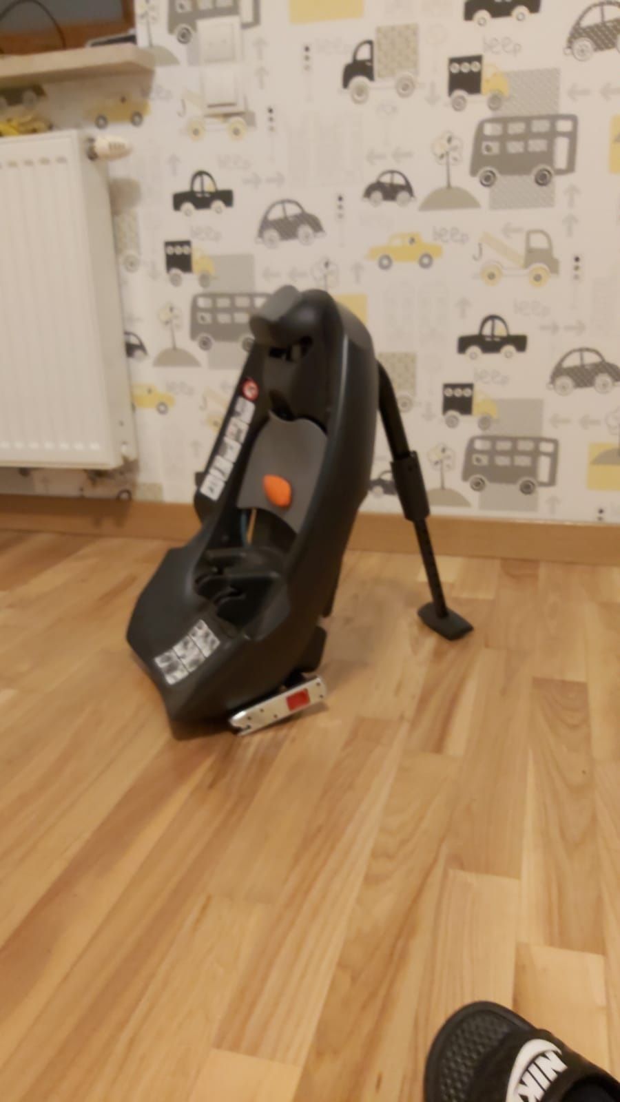 Sprzedam bazę Cybex Q-fix wraz z fotelikiem/nosidełkiem Cybex Cloud Q