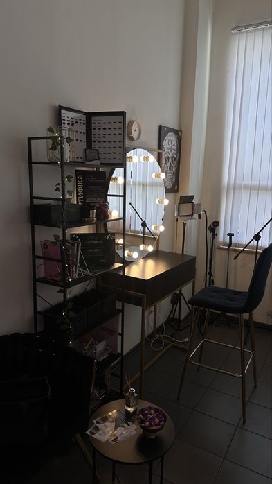 Аренда зеркало бровист визажист рабочее место