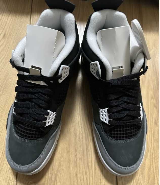 nowy Jordan 4 Retro Fear Moda rozmiar.42