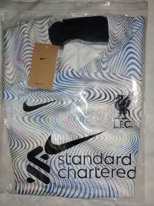 Camisola Oficial Liverpool 2022/23